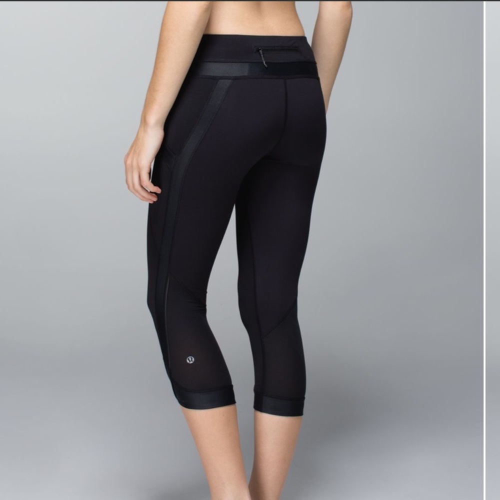 LULULEMON Run Chase Me Crop II Black